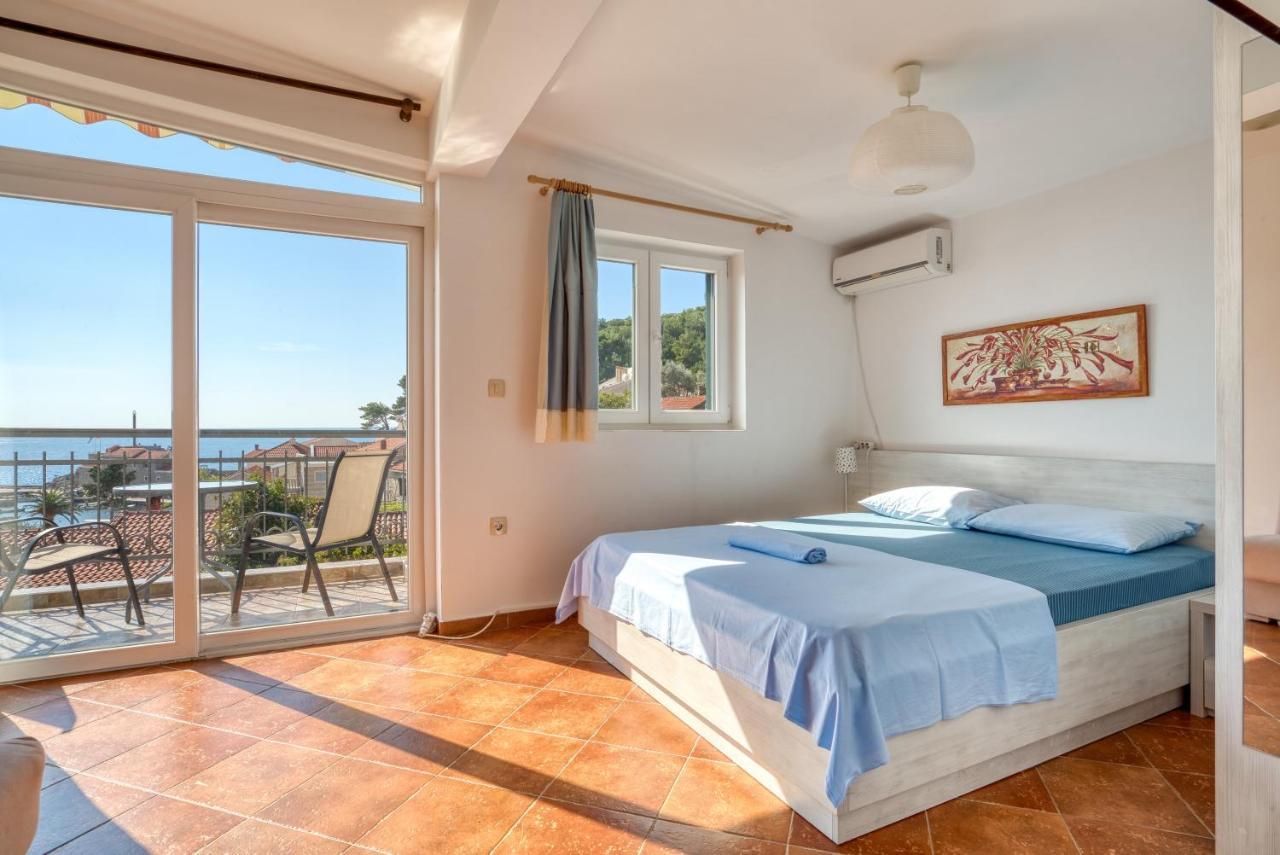 Apartmani Olga Petrovac Екстер'єр фото