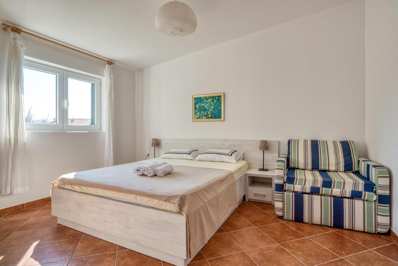 Apartmani Olga Petrovac Екстер'єр фото