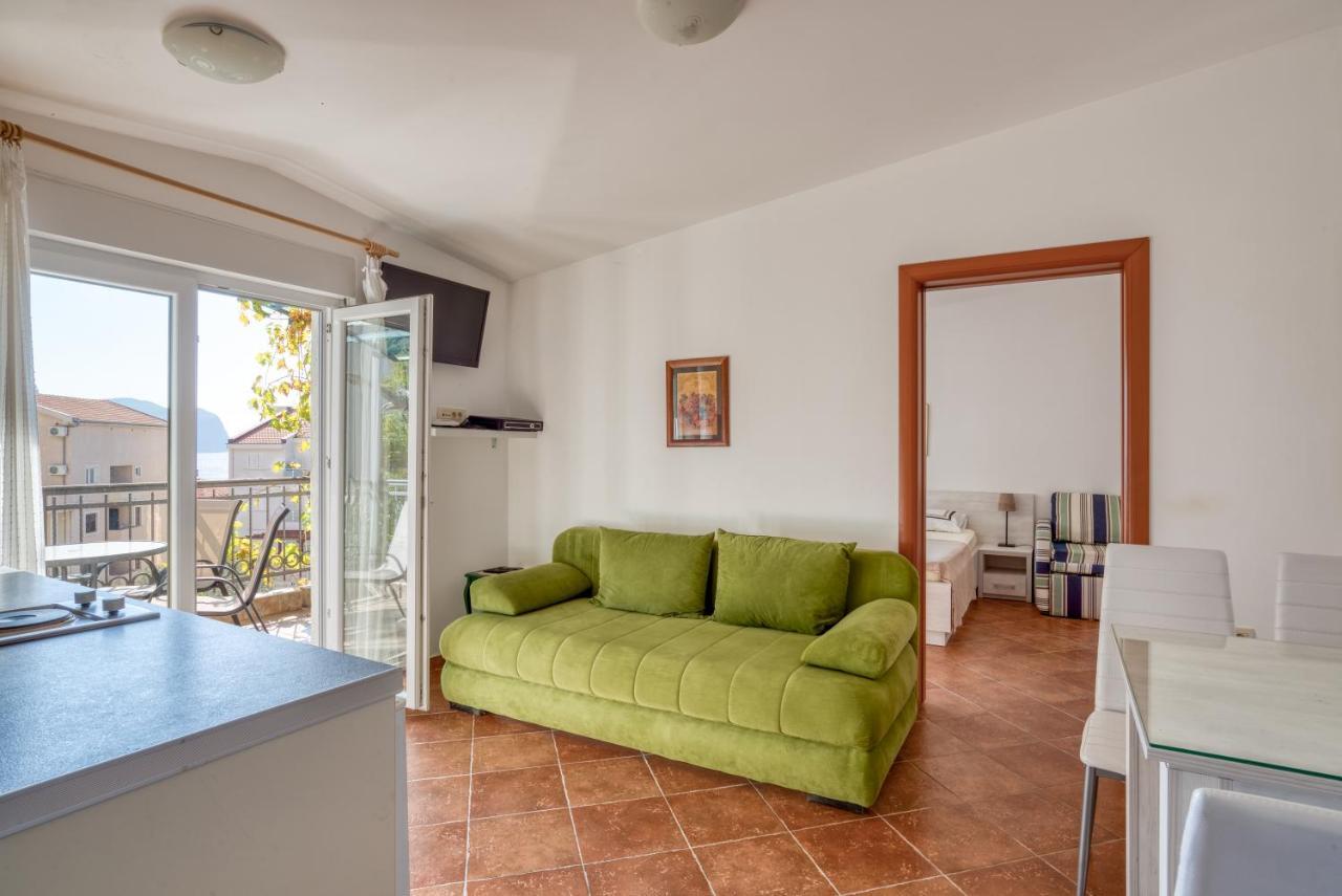 Apartmani Olga Petrovac Екстер'єр фото